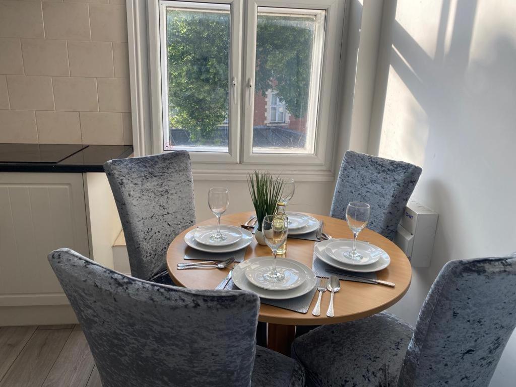 De Luxe Aparthotel Leicester Dış mekan fotoğraf